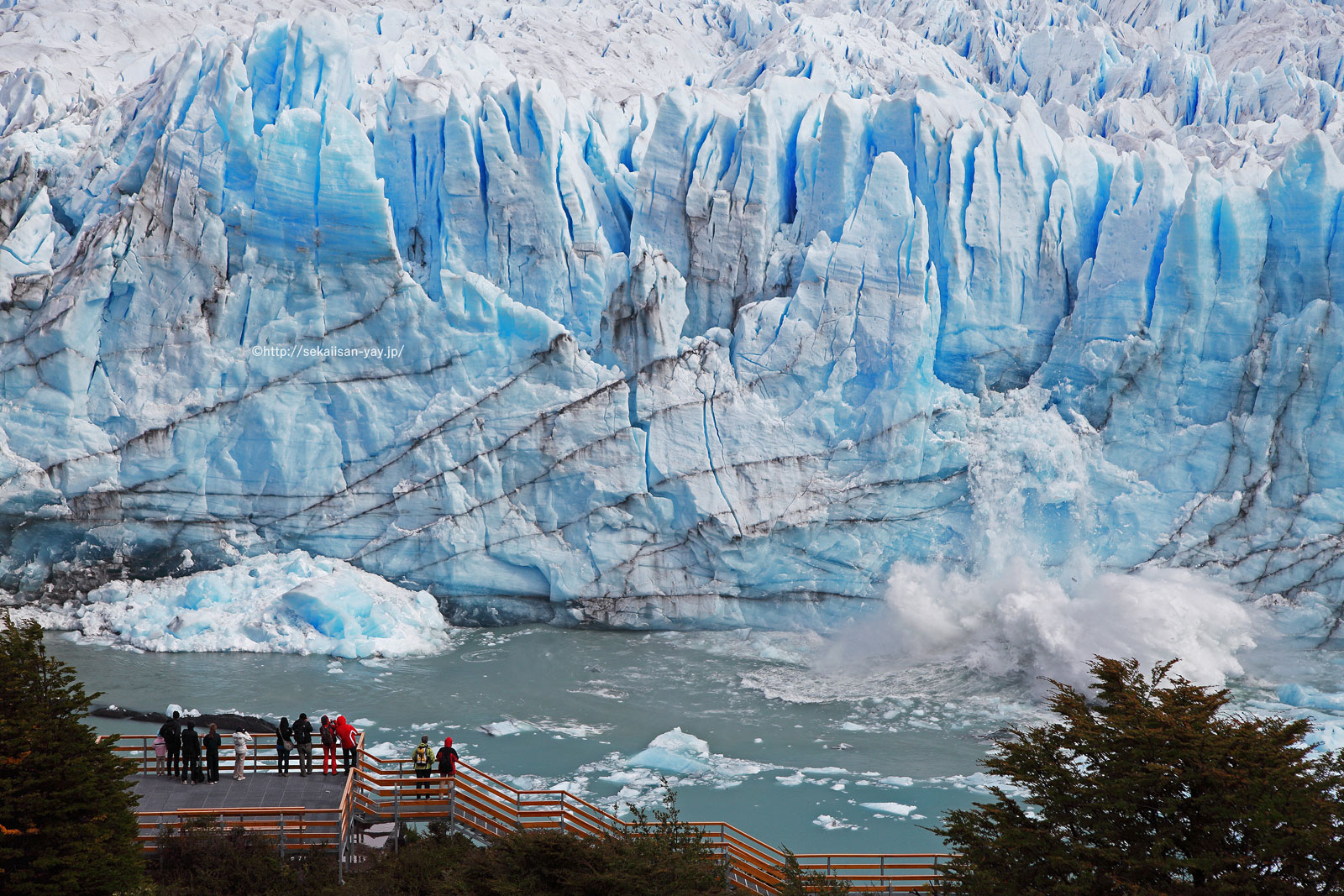 アルゼンチン「ロス・グラシアレス」-ペリト・モレノ氷河崩落